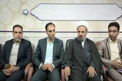 دیدار رئیس و پرسنل شبکه بهداشت پلدختر با امام جمعه شهرستان