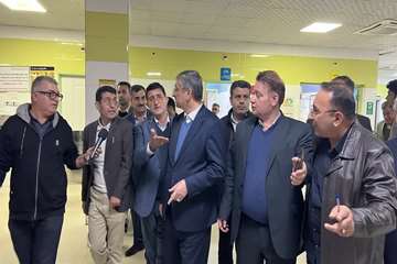 گفت‌وگوی مسئولان با کادر درمان بیمارستان پلدختر