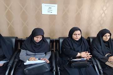 برگزاری جلسه ساماندهی خدمات سلامت عشایری در دفتر ریاست شبکه بهداشت پلدختر